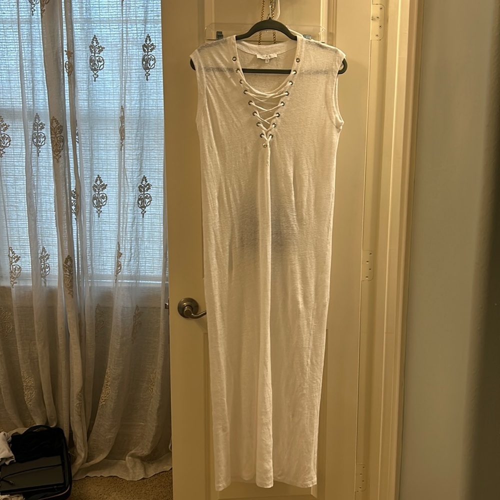 Like new white Iro t shirt dress